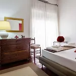 Casa Valeria Bed & Breakfast Naples