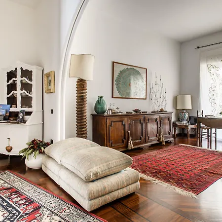 Casa Valeria לינה וארוחת בוקר נאפולי