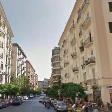 Casa Valeria 4* נאפולי